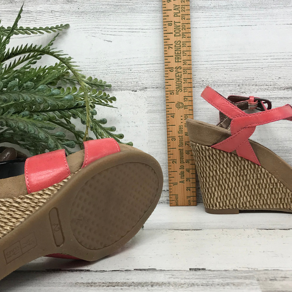 A2 by Aerosoles Coral Wedge Sandals [483s4] - Picture 3 of 5